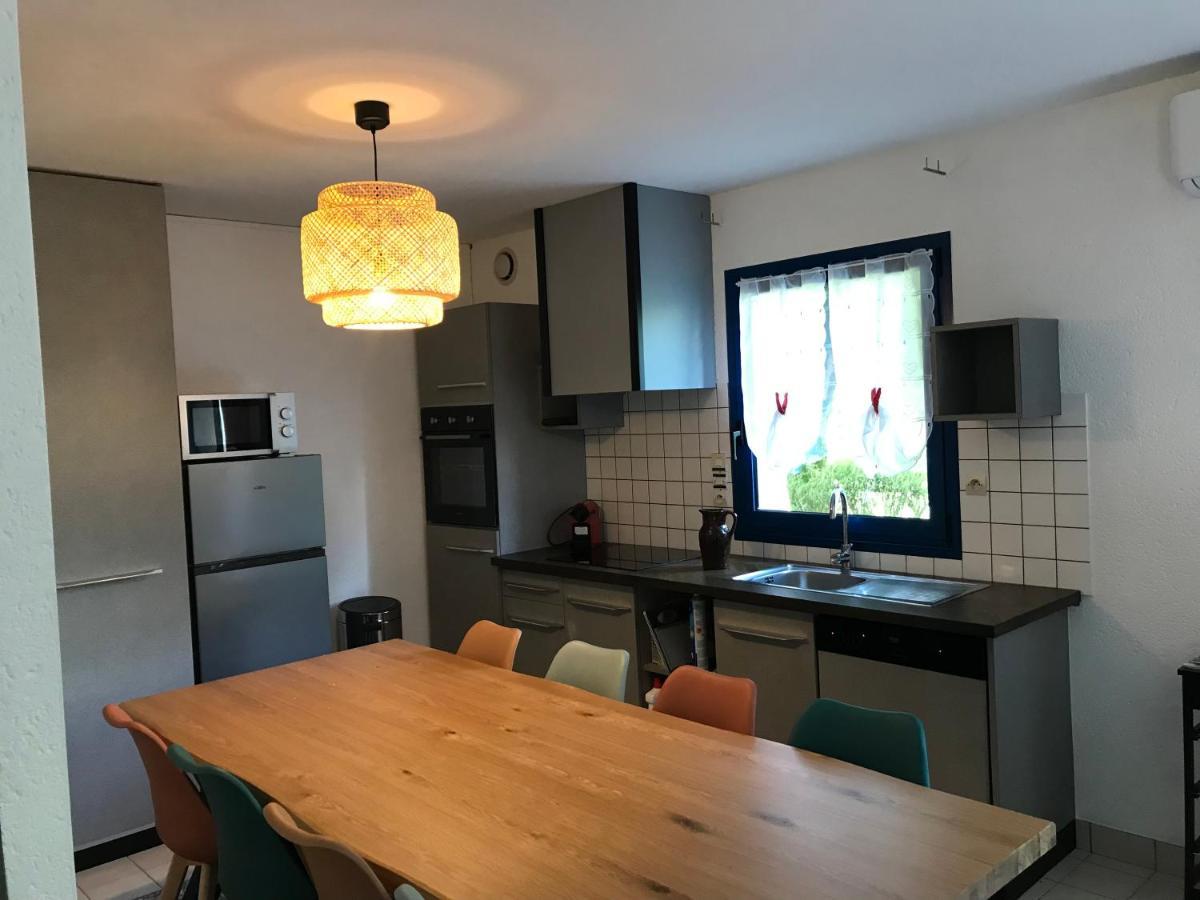 Gite Milin A Sizun Hebergement Confortable Pour 7 Pers Exterior foto